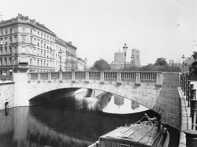 Adalbertbrücke